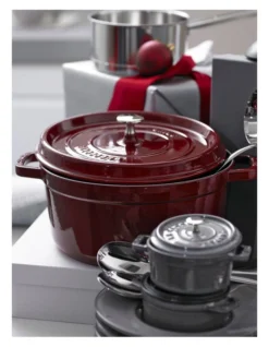 Staub Round Cocotte 18cm/1.7L Grenadine 8 Staub Round Cocotte 18cm/1.7L Grenadine -Kitchen Essentials Shop 564757930 3 720x928