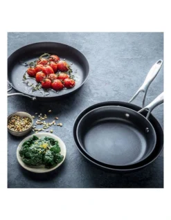 Style Nonstick Induction Triple Skillet Pack 21/25/28cm In Black 7 Style Nonstick Induction Triple Skillet Pack 21/25/28cm In Black -Kitchen Essentials Shop 757013140 2 720x928