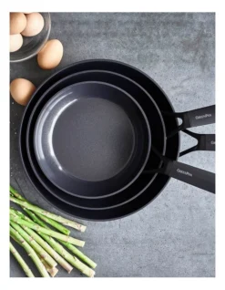 Greenpan SmartShape 28cm Frypan Black -Kitchen Essentials Shop 779233690 5 720x928