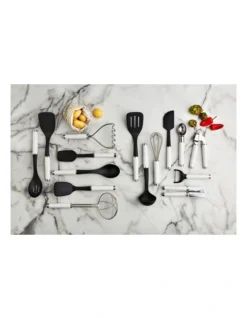 KitchenAid Classic Garlic Press White -Kitchen Essentials Shop 786954610 3 720x928