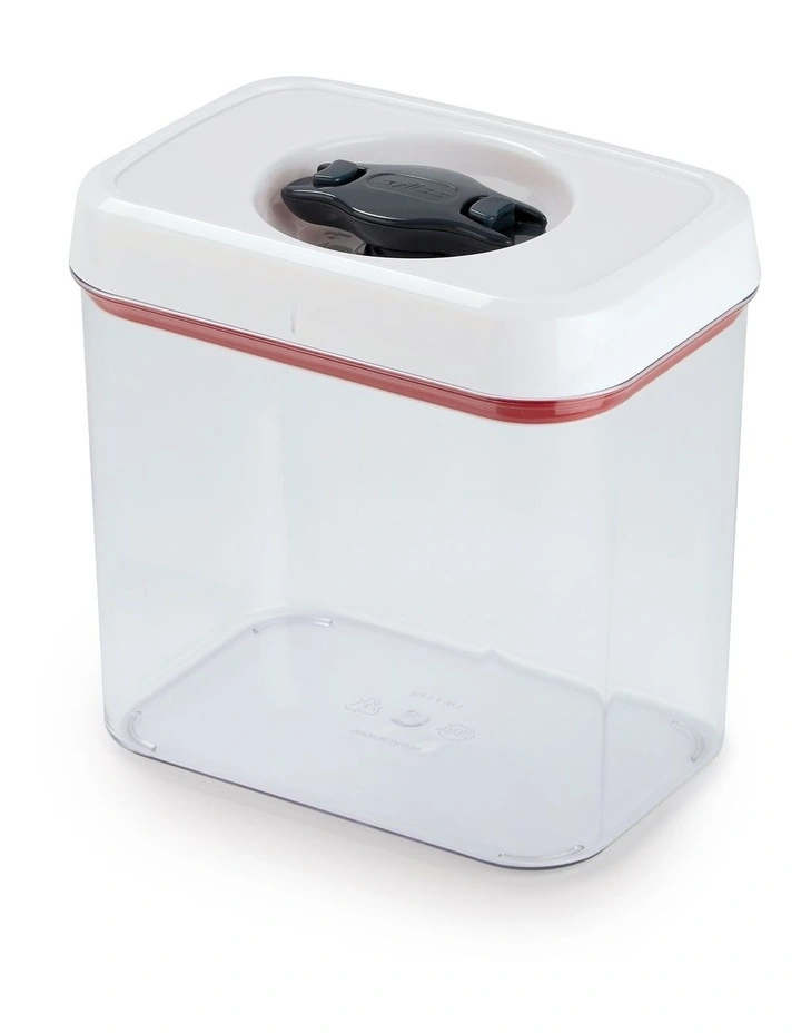 Zyliss Twist & Seal 1.6L Rectangle Container 3 Zyliss Twist & Seal 1.6L Rectangle Container