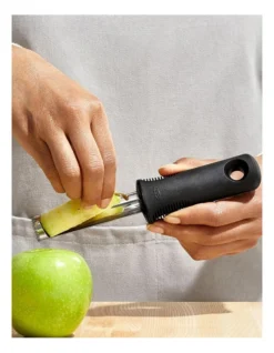OXO Corer In Black 9 OXO Corer In Black -Kitchen Essentials Shop 804906640 3 720x928