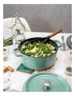 Staub Round Cocotte Sage Green 26cm 9 Staub Round Cocotte Sage Green 26cm -Kitchen Essentials Shop 838036270 4 720x928