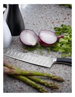 Signature Santoku Knife 17cm 5 Signature Santoku Knife 17cm -Kitchen Essentials Shop 842630420 2 720x928