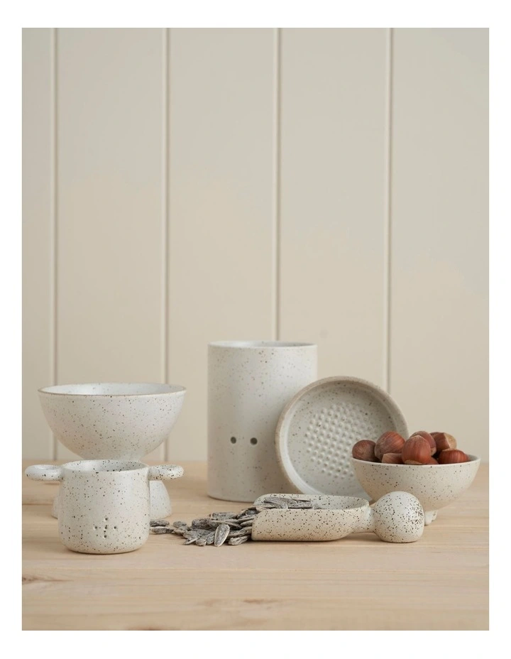 Handy Little Things Hand Juicer White Speckle 5 Handy Little Things Hand Juicer White Speckle - Image 3