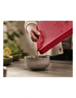 Joseph Joseph Cut&Carve Plus Extra Large In Red 14 Joseph Joseph Cut&Carve Plus Extra Large In Red -Kitchen Essentials Shop 932988160 6 720x928