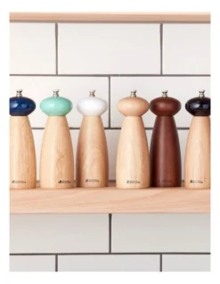 Maxwell & Williams Copenhagen Salt/Pepper Mill 17.5cm In White 7 Maxwell & Williams Copenhagen Salt/Pepper Mill 17.5cm In White -Kitchen Essentials Shop 934390090 3 720x928